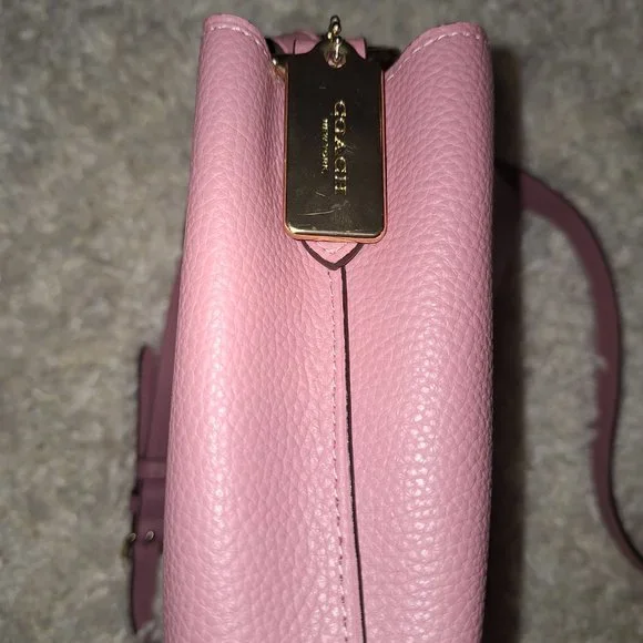 Coach Bucket Bag - Picture 3 of 7